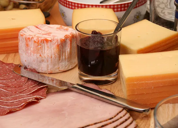 Plateau de fromages et de charcuteries à Bourges dans le Cher 18