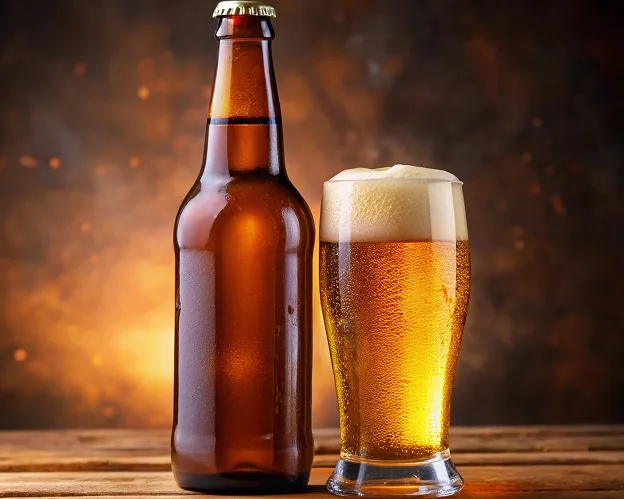 UNe bouteille de et un verre de bière à Bourges dans le Cher 18